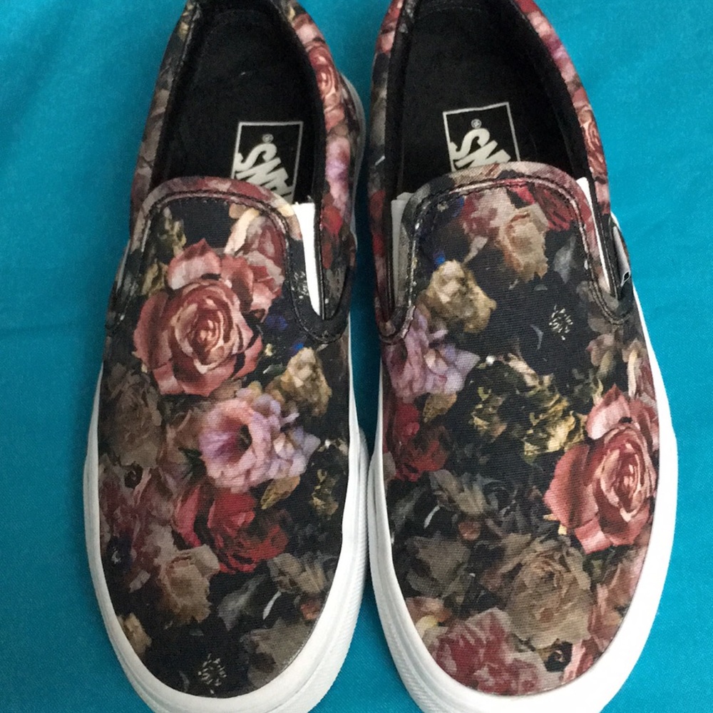 VANS SIZE 7